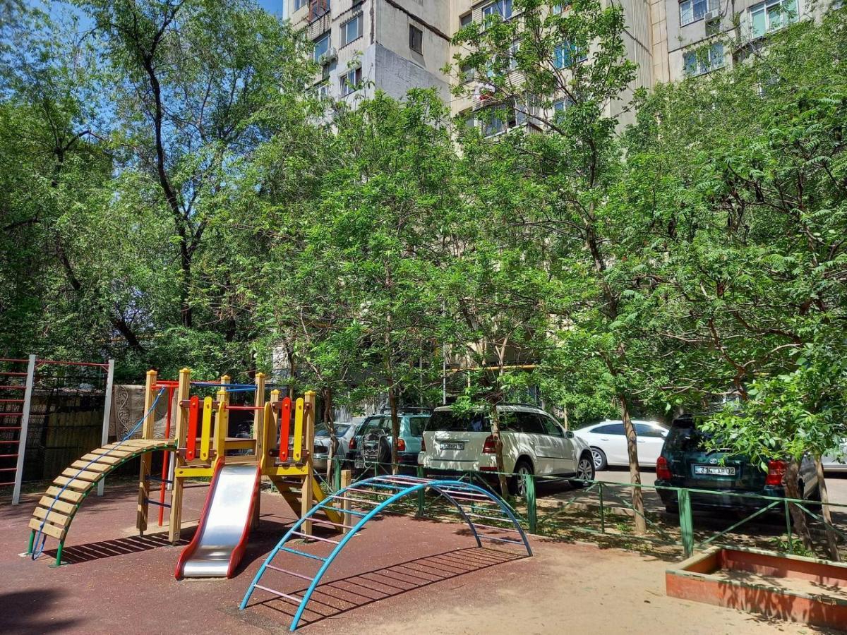 "Современный Уют" Квартира Almaty Bagian luar foto
